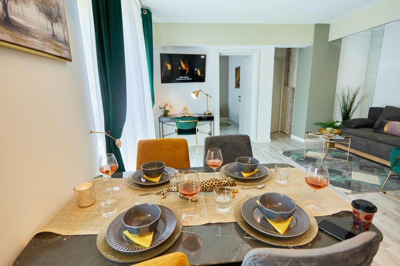 Voguish Apartment Bukares Bagian luar foto